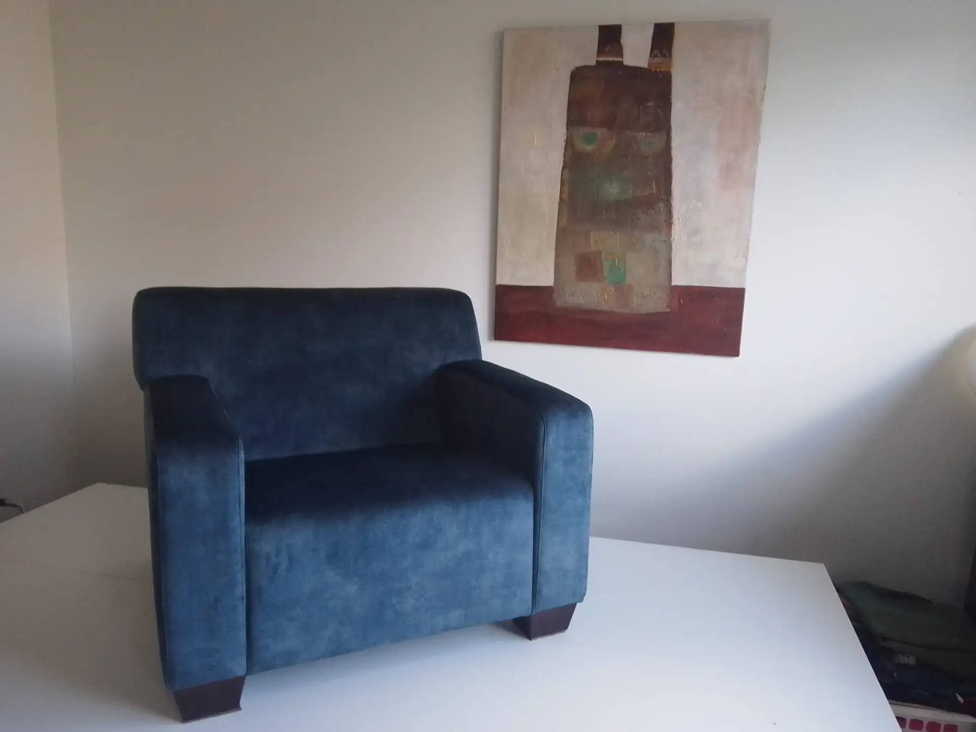 Work-in-progress-stoel